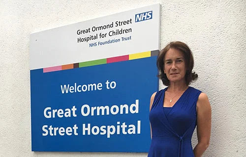 Dominique Tillen outside Great Ormond Street Hospital | brush baby toothbrushes
