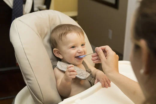 Brush Baby Tooth-friendly Weaning Tips 